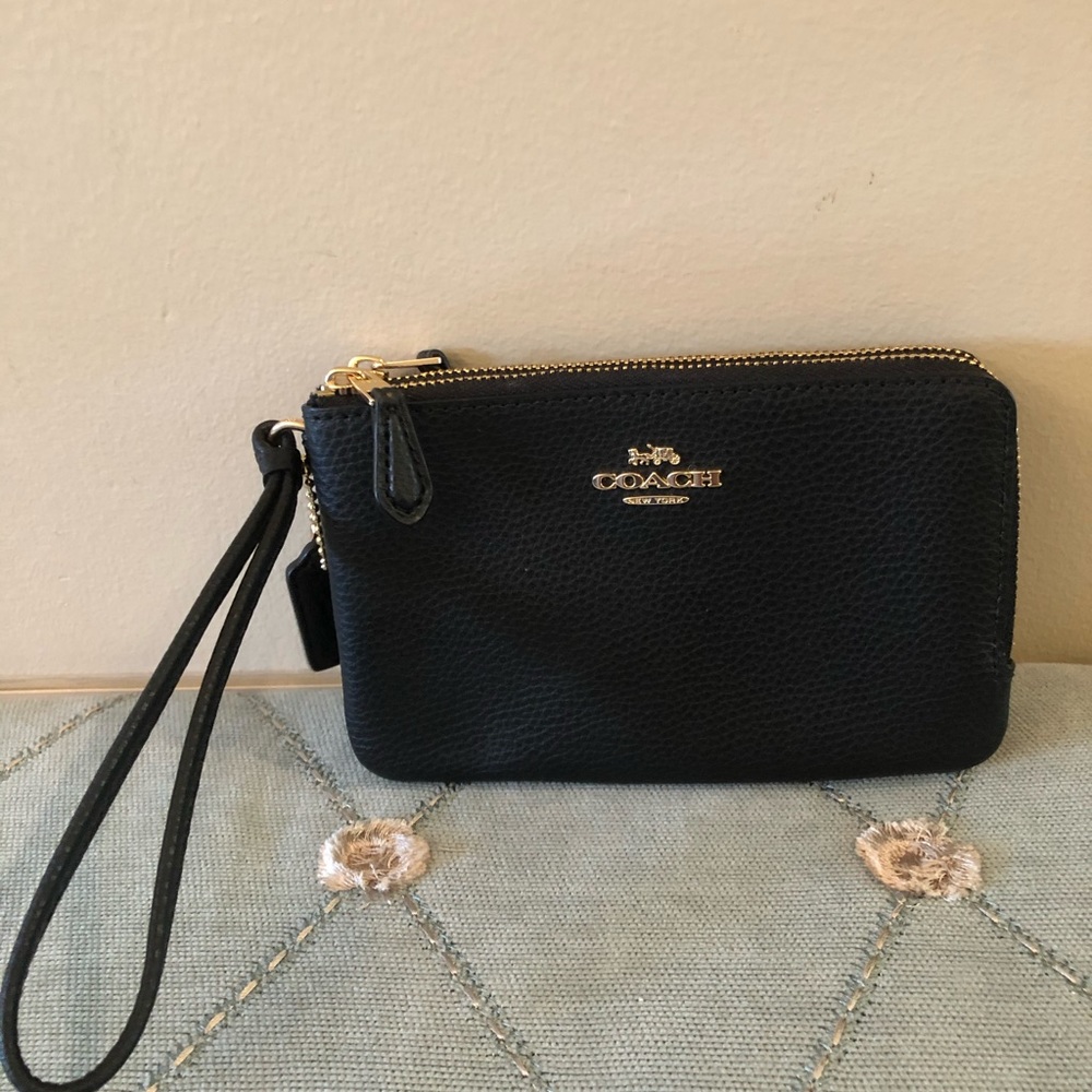 New Authentic Coach Wristlet